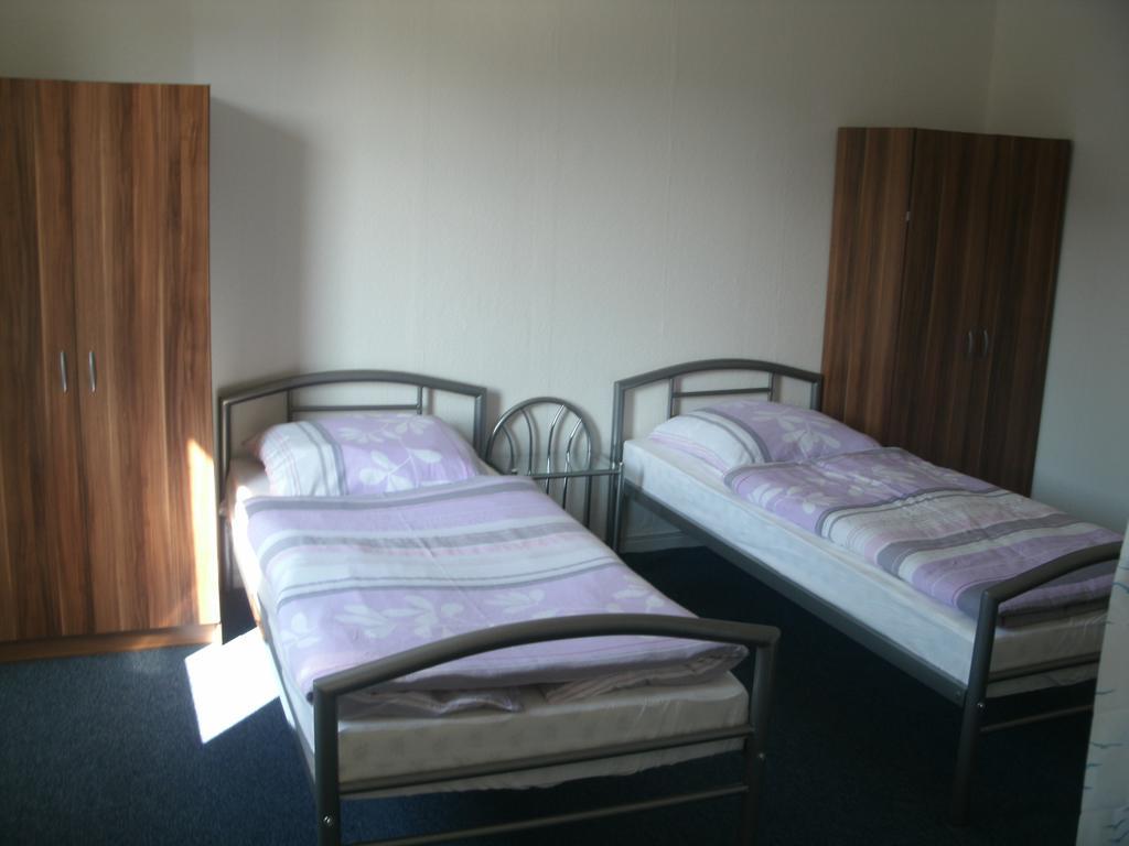 Gästehaus Harz -Monteurzimmervermietung- Goslar Zimmer foto